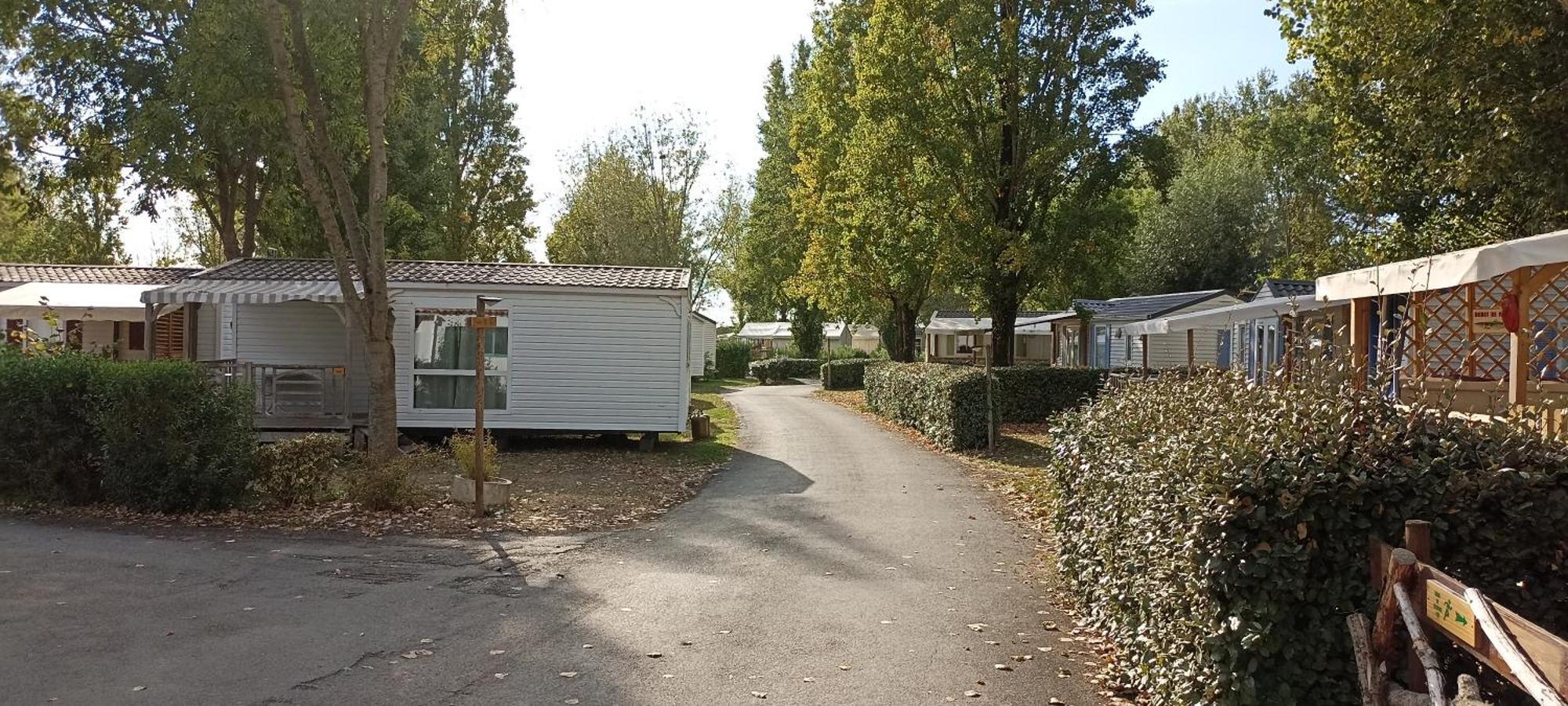 Mobilhome L'Oasis Camping Le Clos Cottet Angles  Exterior foto
